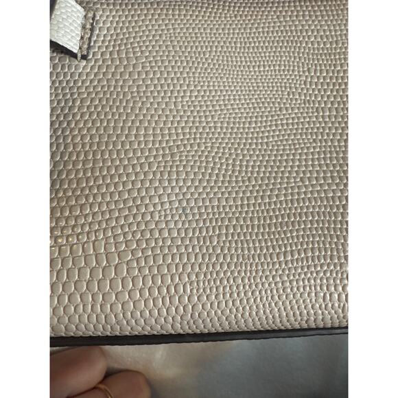 Kate Spade Riverside Street Emmie Crossbody Bag Beige - Picture 8 of 8